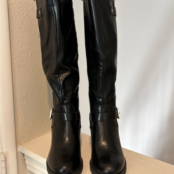 MySoft Heeled Boots Stacked Heel Black Gold Buckles Womens Size 7 Worn Once - Picture 4 of 11